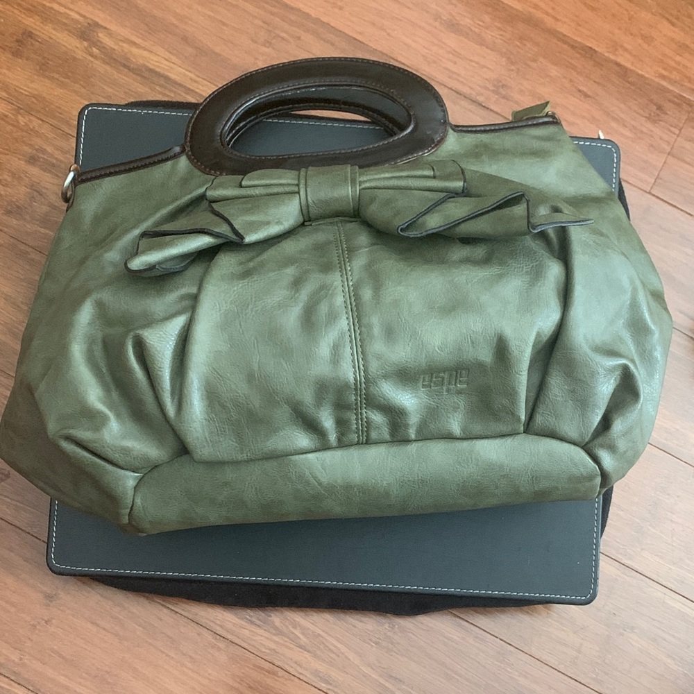 Chic Olive Green Satchel with Bow Accent